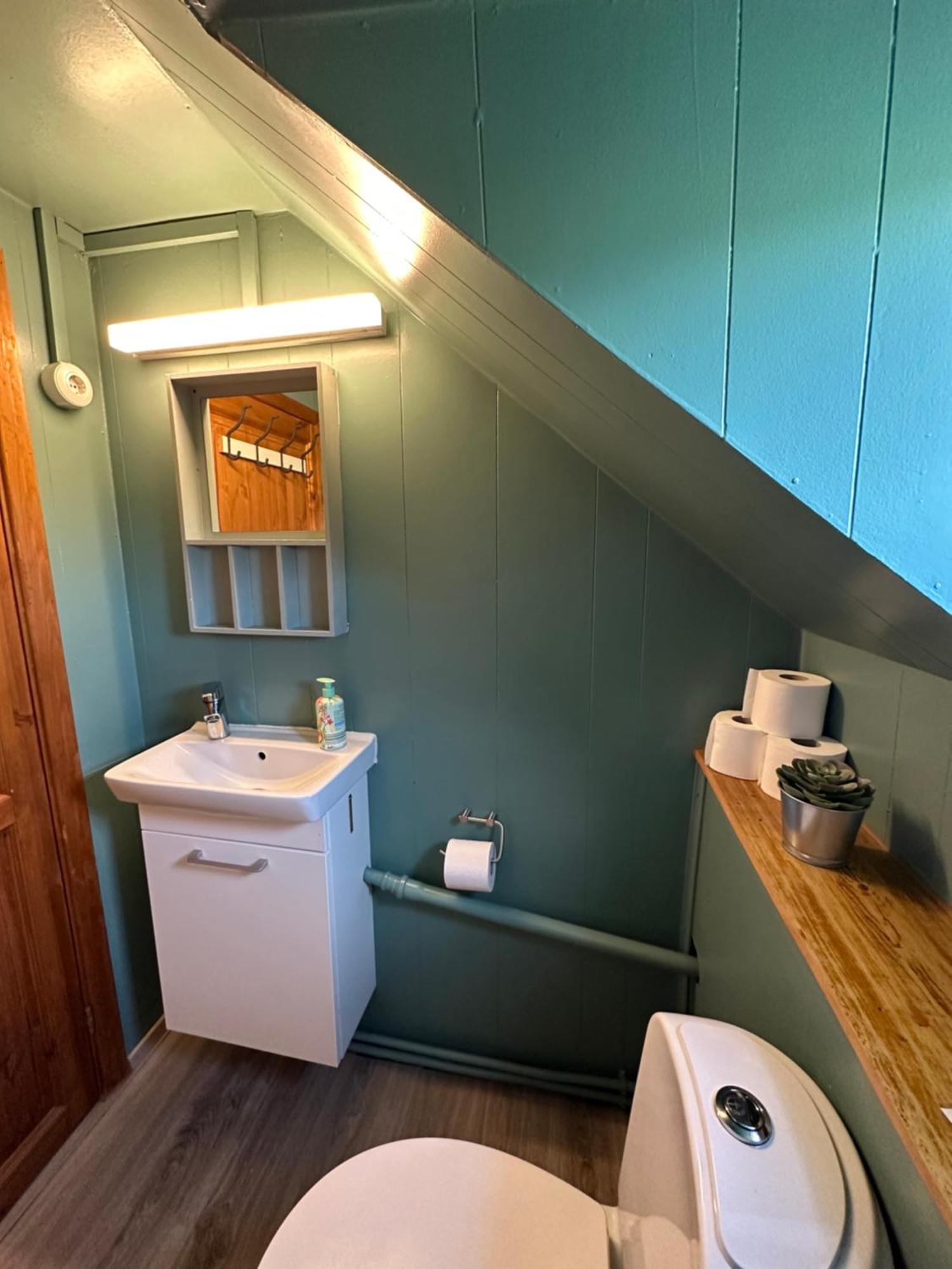 Helluland Guesthouse Saudarkrokur エクステリア 写真