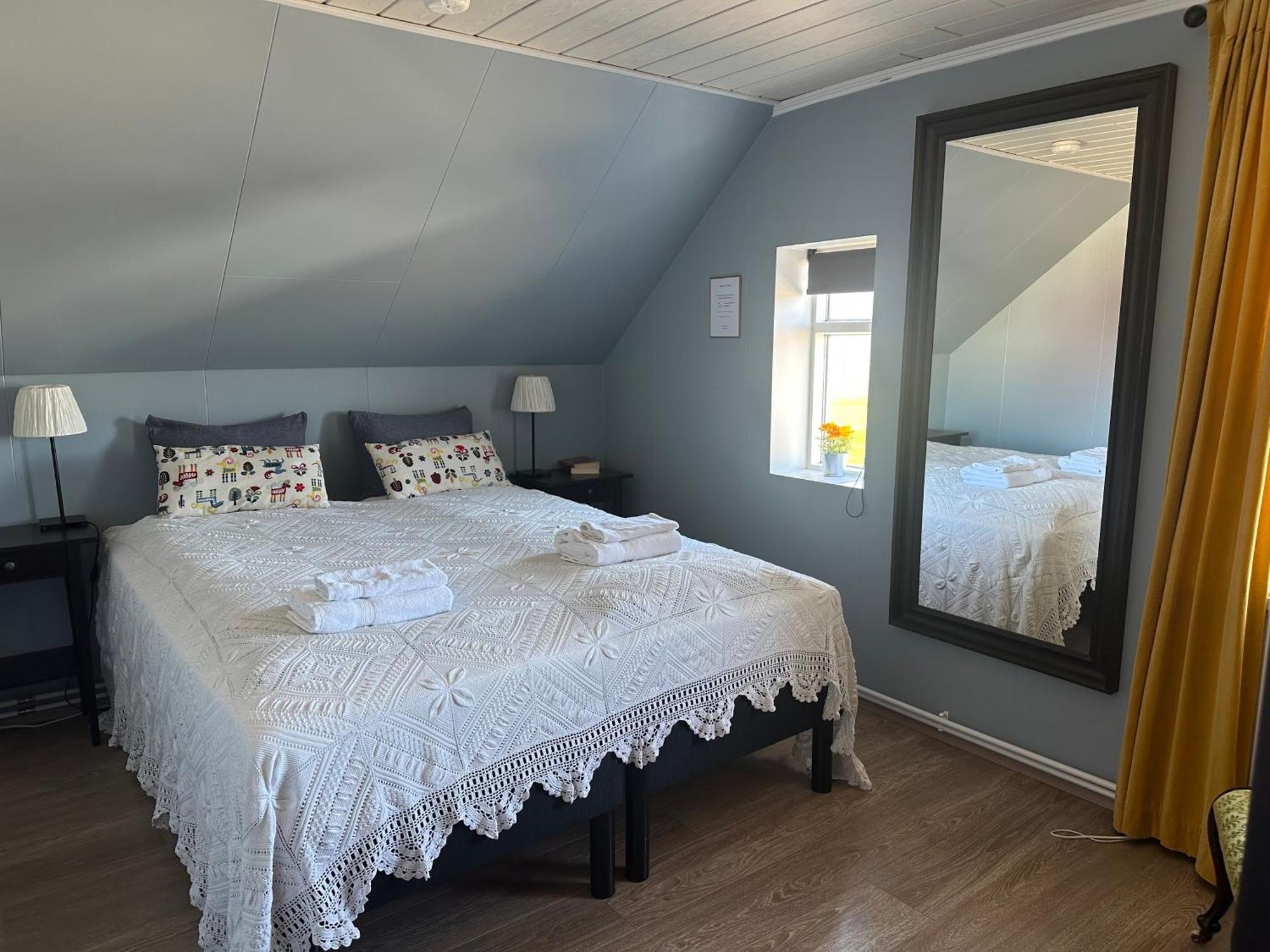 Helluland Guesthouse Saudarkrokur エクステリア 写真